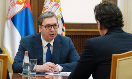 Predsednik Vučić ugostio direktora ODIHR Matea Mekačija (VIDEO)