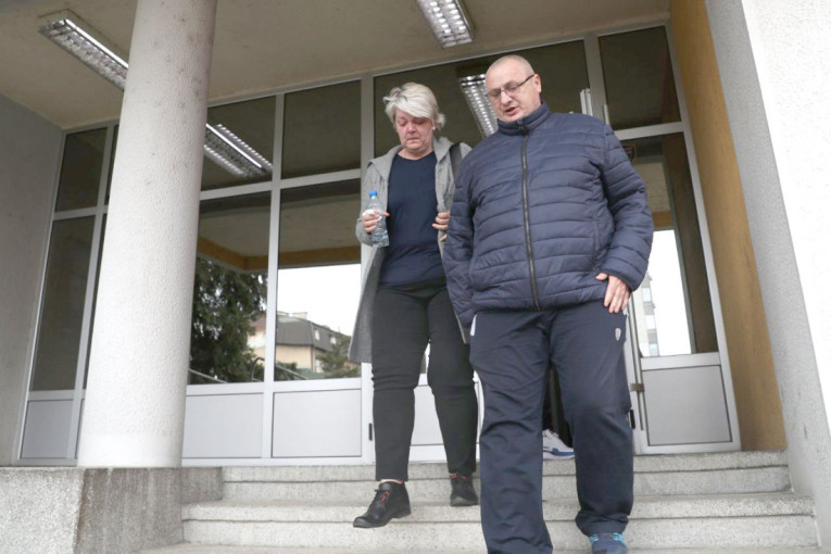 Ko su ovi ljudi: Njih dvoje se nisu razdvajali od roditelja Danke Ilić (FOTO/VIDEO)