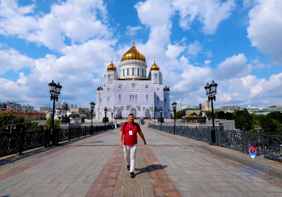 Kulturista: Vaskrs predstavlja suštinu! Na Liturgiji u Dečanima ste najbliže nebu, a pred Pećkom Krasnicom, kao pred licem Bogorodice (FOTO)