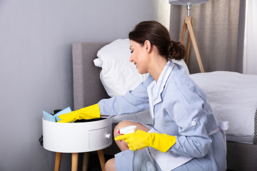 Kuvarica u Beogradu zapalila Fejsbuk grupu: Ponudila da nekome 2 puta pospremi kuću, ali ima 1 važan uslov!