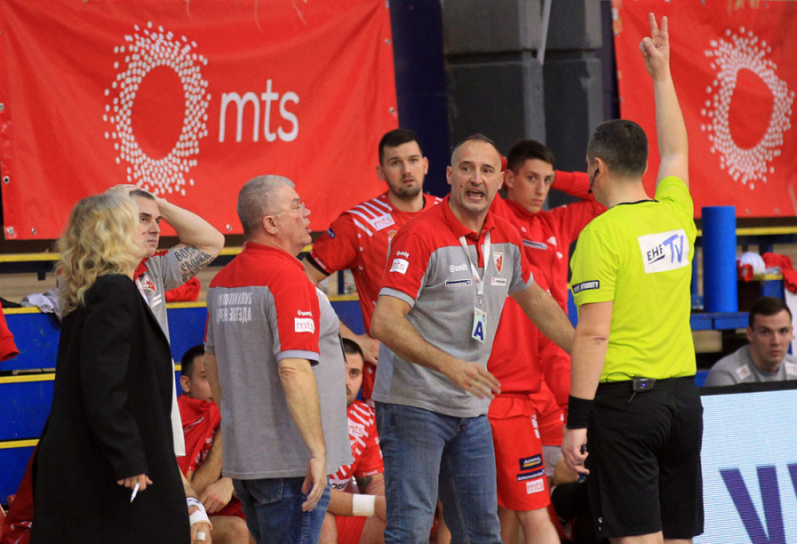 Zvezda se oglasila žestokim saopštenjem! Morali smo da napustimo teren, igrači su nam ozbiljno povređeni! (VIDEO)