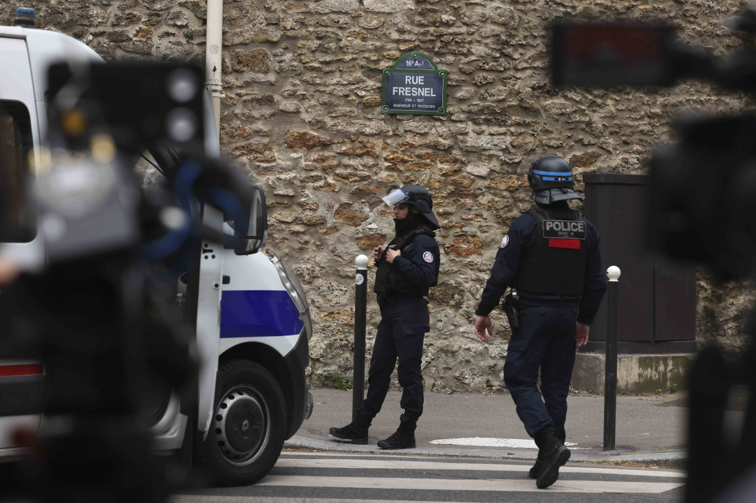 U Francuskoj se i dalje traga za odbeglim zatvorenikom: Pobegao nakon napada na konvoj u kom su poginula dva policajca
