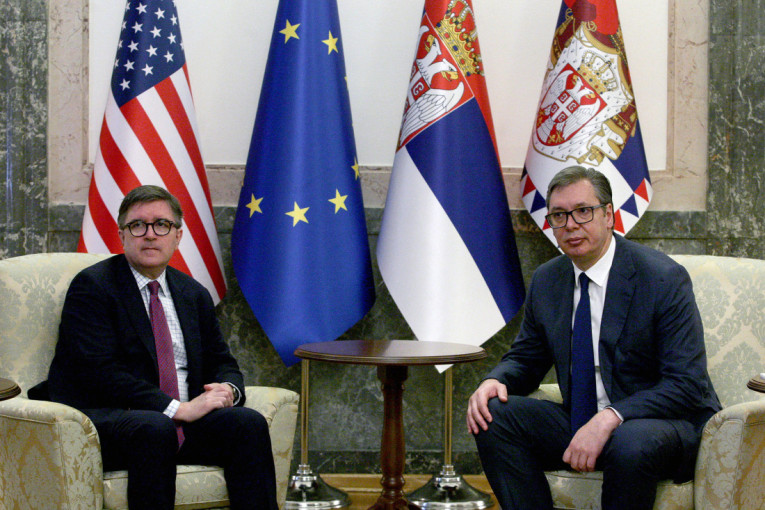 Završen sastanak u Generalnom sekretarijatu! Predsednik Vučić sa Džejmsom O'Brajanom