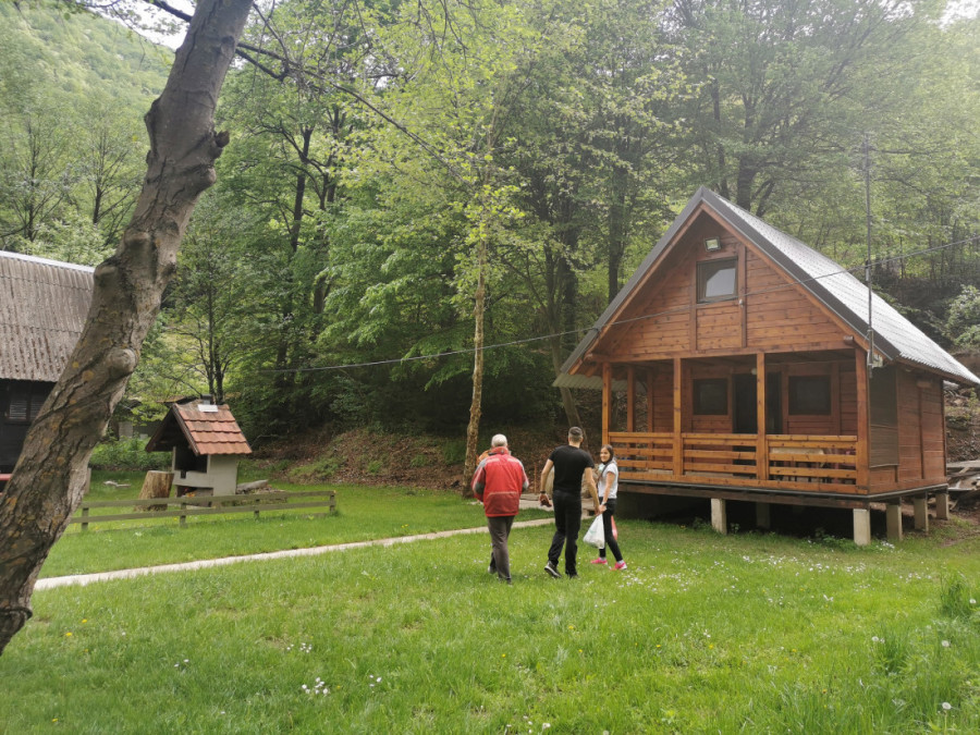 Ekspanzija turizma u Ovčarsko-kablarskoj klisuri: Netaknuta lepota i srednjovekovni manastiri privlače goste i za Prvi maj (FOTO)