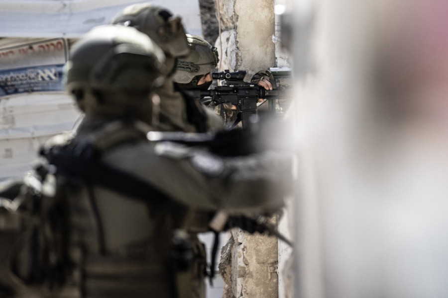 RAT NA BLISKOM ISTOKU Zapaljeni kamioni s humanitarnom pomoći! UN: Pola miliona Palestinaca u Gazi prisiljeno na beg