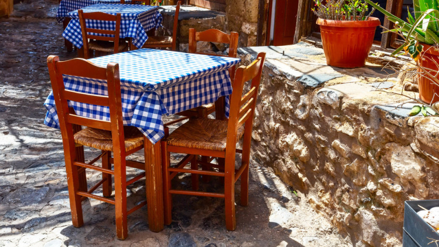 Napunite novčanik, jer su cene u Grčkoj više nego lane: Giros do 10 evra, sokovi 5, kafa 4 evra