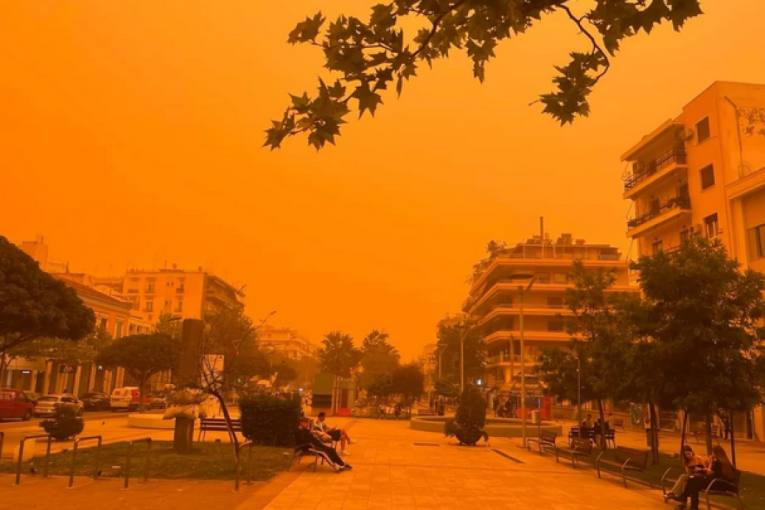 Atina paralisana afričkom prašinom: Niko ne može da veruje kako izgleda grad!