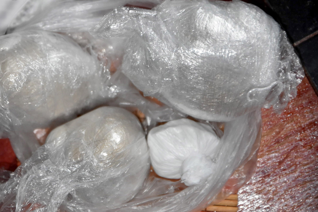 Novo hapšenje u Nišu: Zaplenjeni kokain i heroin upakovani za uličnu prodaju