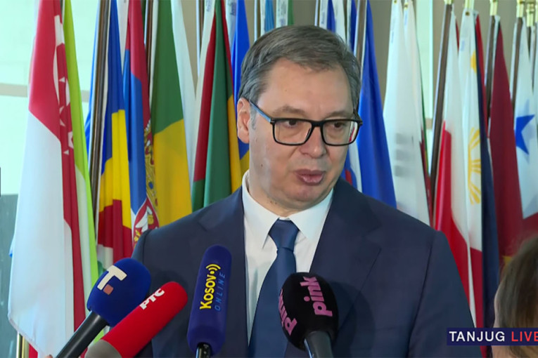 Vučić se obraća iz Njujorka: Ulažu napor kako bi ubedili sve da glasaju za rezoluciju radi dobrih odnosa sa najvećim silama