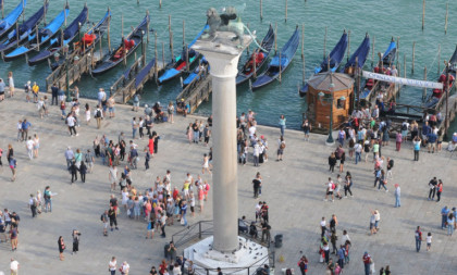 Mladić se utopio u Veneciji nakon pada u kanal, dvojica spasena