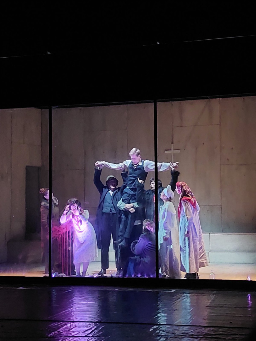 Ovacije za „Carstvo mraka“: Počeli Dani Igora Vuka Torbice u Srpskom narodnom pozorištu (FOTO)