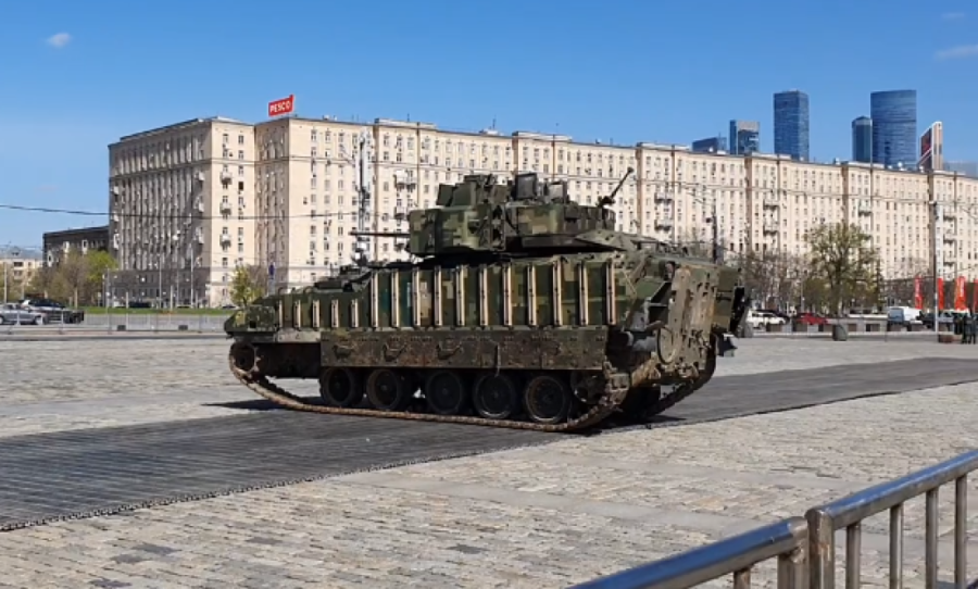 Trijumf Moskve napravio pometnju: Rusija se izložbom konfiskovanog oružja ruga Zapadu (VIDEO/FOTO)
