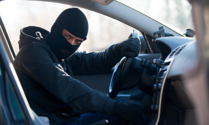 Vozači, budite na oprezu: Jedan naizgled bezazlen detalj može da vas dovede do kandži lopova