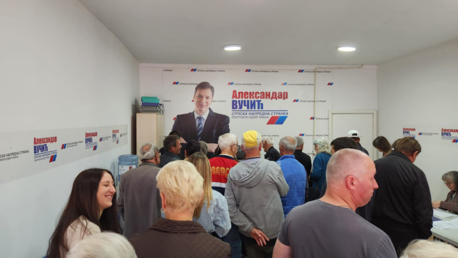 Neverovatan broj ljudi iz opština u Vojvodini podržao listu SNS za predstojeće lokalne izbore (FOTO)