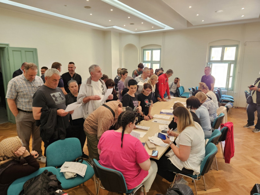 Neverovatan broj ljudi iz opština u Vojvodini podržao listu SNS za predstojeće lokalne izbore (FOTO)