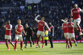 Arsenal baš grize za titulu! Srušen je i Totenhem posle iznenađujuće drame u finišu, FULL HD! (VIDEO)