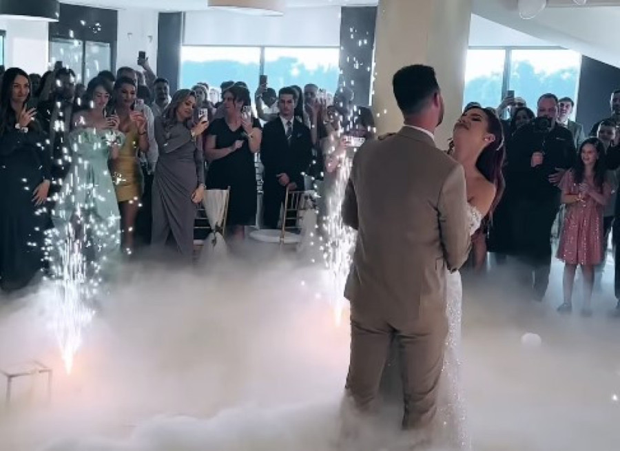 Nekadašnja "ministarka" otkrila lepe vesti: Pevačica u drugom stanju sa kolegom, poznat i pol bebe!