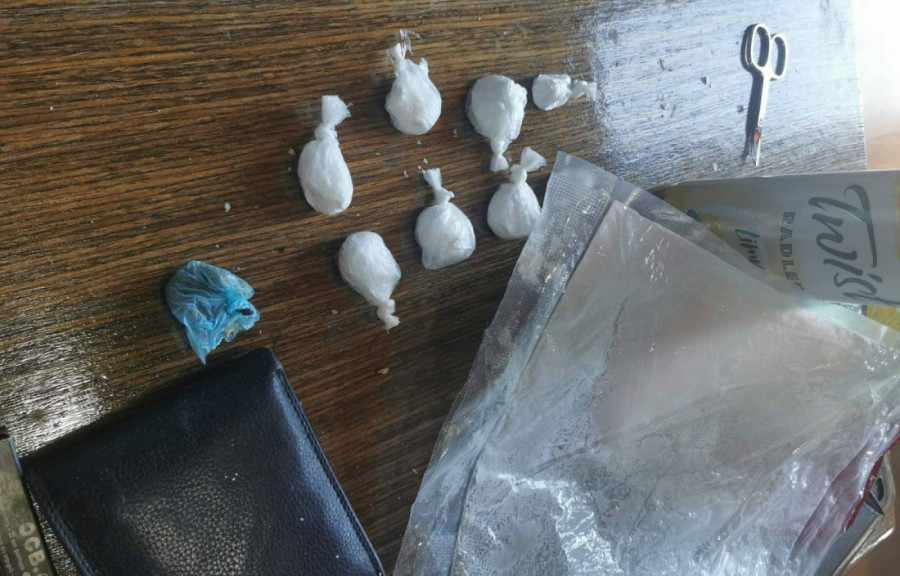 Amfetamin, marihuana i dve vagice: "Pao" diler sa područja Pećinaca (FOTO)
