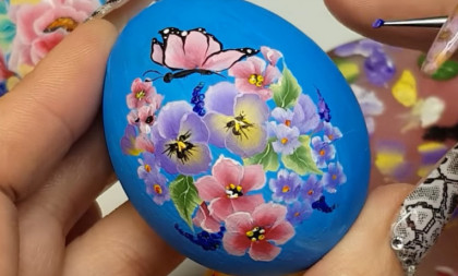 Idealno za kreativce i najmlađe: Farbanje jaja temperama ili akrilnim bojama od svakog pravi unikatno umetničko delo (VIDEO)