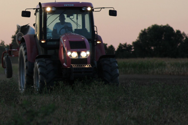 Novi detalji stravičnog udesa u Novom Sadu! Teško povređena dva mladića, na jednog pao semafor (FOTO)