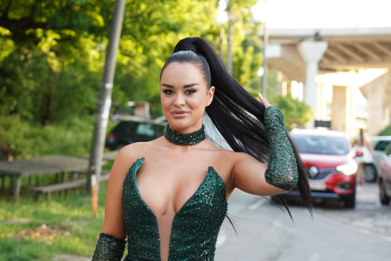 "Obe smo sa Kosova, ne znam što me proziva!" Jana oštro odbrusila Cakani