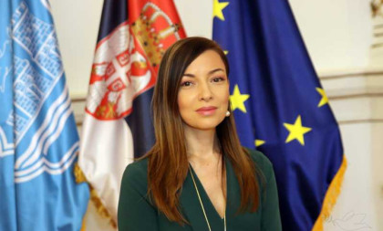 Novosađanka je novo lice u Nemanjinoj: Ko je Adrijana Mesarović, ministarka privrede?