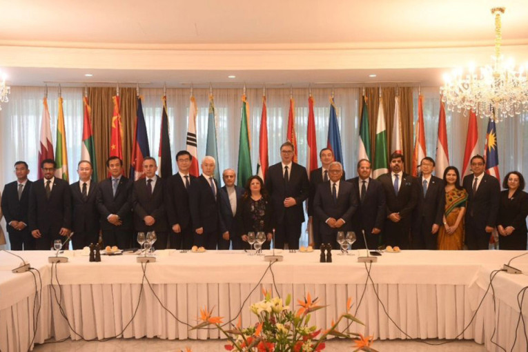 Predsednik sa ambasadorima azijskih zemalja: Nastavlja diplomatsku borbu (FOTO)
