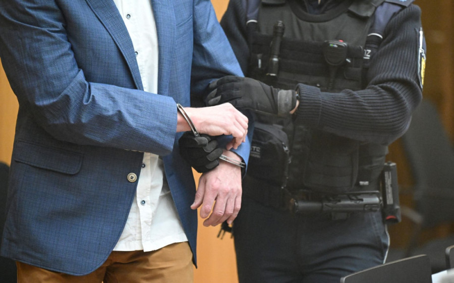 Pohapšeni su u velikoj akciji, sude im u sudnici s maksimalnim obezbeđenjem: Ko su "Građani Rajha", koji su hteli da ruše vlast u Nemačkoj?