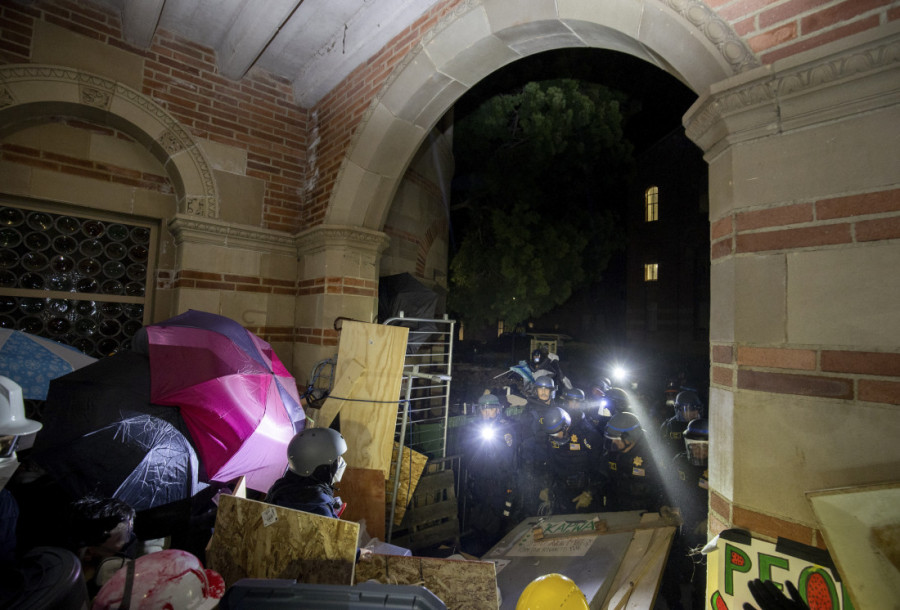 Sedmica u svetu: Podgrevanje tenzija između NATO-a i Rusije, pobunjeni studenti i najezda poplava