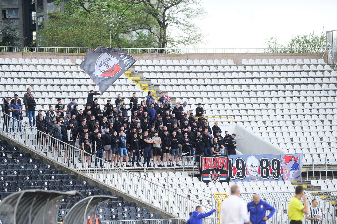 Uhapšeni navijači Vojvodine pred meč sa Ajaksom! Šta ovo bi?