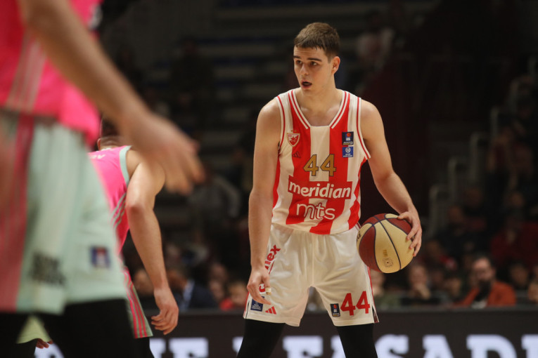 Da li Nikola Topić putuje u SAD? Crvena zvezda se oglasila zvaničnim saopštenjem