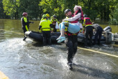 Panika u Hjustonu: Poplave prave haos, danas se očekuje najgori talas - počela evakuacija! (FOTO)
