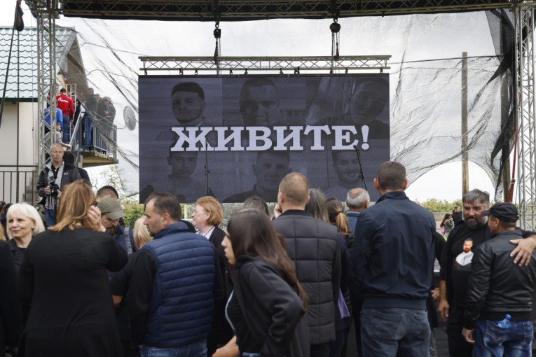 Potresna ispovest Miloša, mladića ranjenog u masakru u Malom Orašju: "Rekao sam lekarima da zaustave krvarenje i idu dalje"