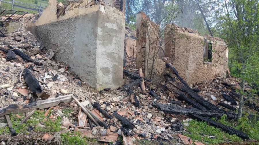 Drama kod Pljevalja: Zapaljene i obijene kuće, među meštanima strah, sumnjaju na migrante (FOTO)