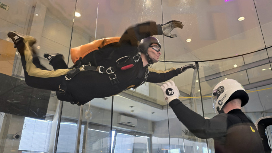 Obuka pripadnika 63. padobranske brigade u vazdušnom tunelu (FOTO)