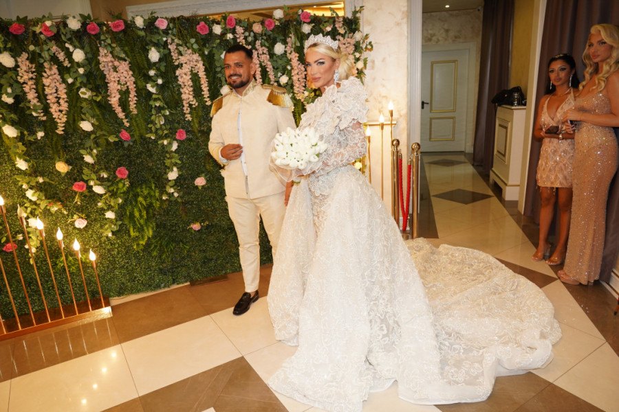 "Ljudi su gazili po našim kovertama"! Milica Kemez otvoreno o gala svadbi i misterioznoj kumi