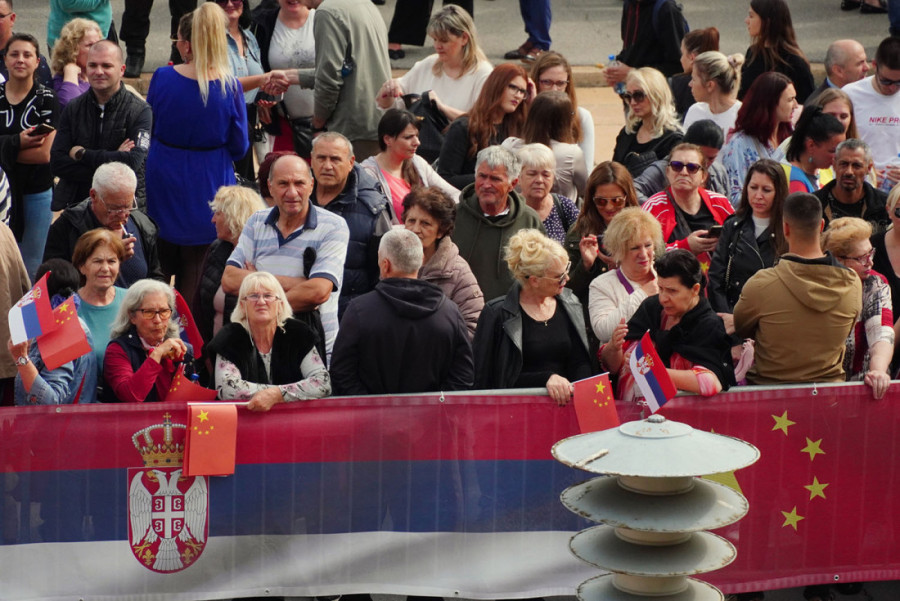 Građani dočekali Si Đinpinga: Došli smo da pozdravimo čeličnog prijatelja koji donosi samo dobro