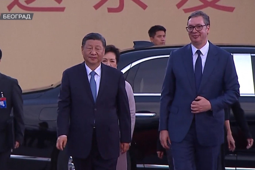Predsednik Vučić ispratio Si Đinpinga! Lovci "mig 29" podignuti da otprate kineskog predsednika (VIDEO)