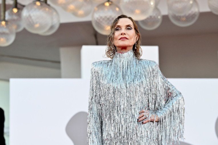 Ruska tajna za gušću i zdraviju kosu: Maska od tri prirodna sastojka vraća je u život