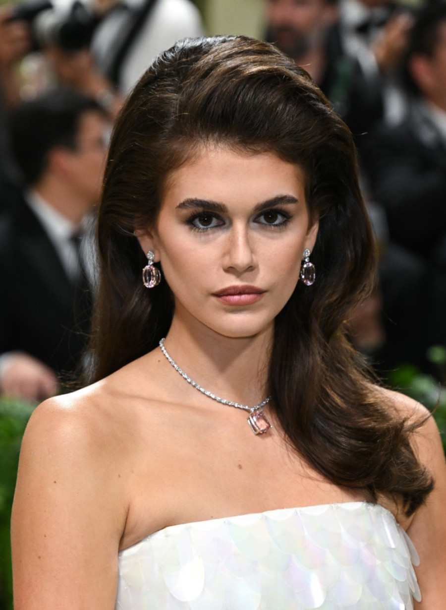 Ćerka Sindi Kraford, Kaja Gerber, pred najvećim glumačkim izazovom: Priča o misterioznim zločinima