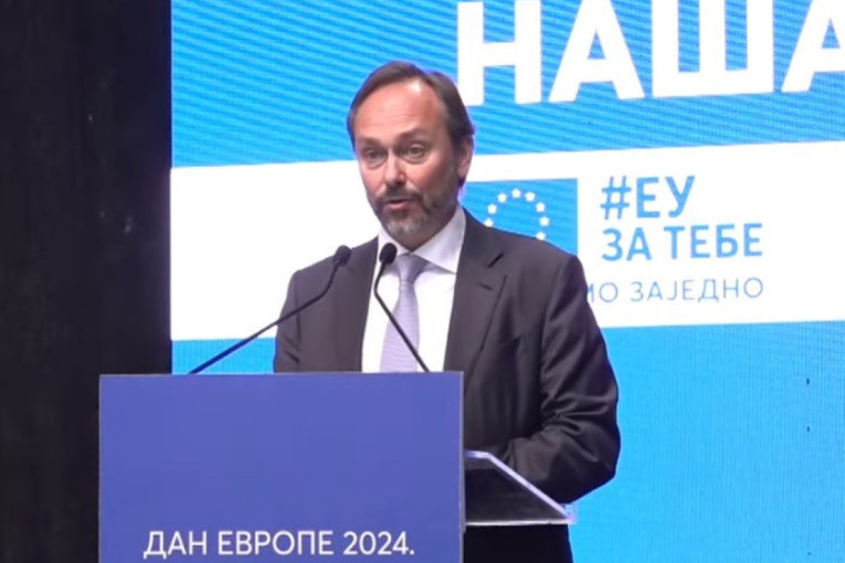 Vučić na svečanom prijemu povodom Dana Evrope! " Evropski put je naša strateška i stalna pozicija"