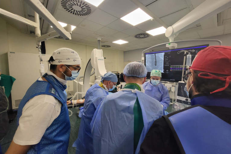 Niški kardiolozi ispisali istoriju! Pomoću "kišobrana"  zatvorili otvor unutar srca i sprečili šlog kod pacijenta