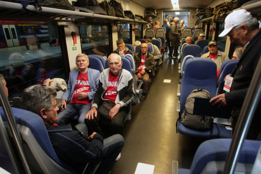 Pola veka pruge Beograd-Bar: Nekadašnji akcijaši krenuli ka Prijepolju, brigadirski voz startovao na Prokopu (FOTO)