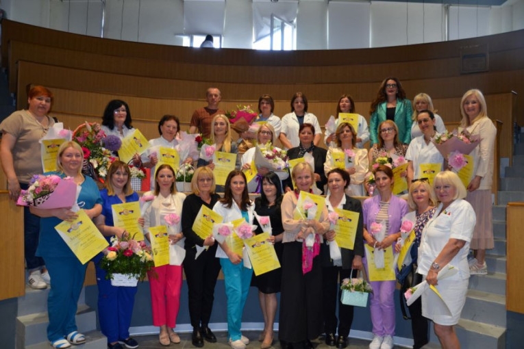 Ovo su najbolje medicinske sestre i babice Kliničkog centra Srbije: Danas im odato priznanje za njihov vredan rad