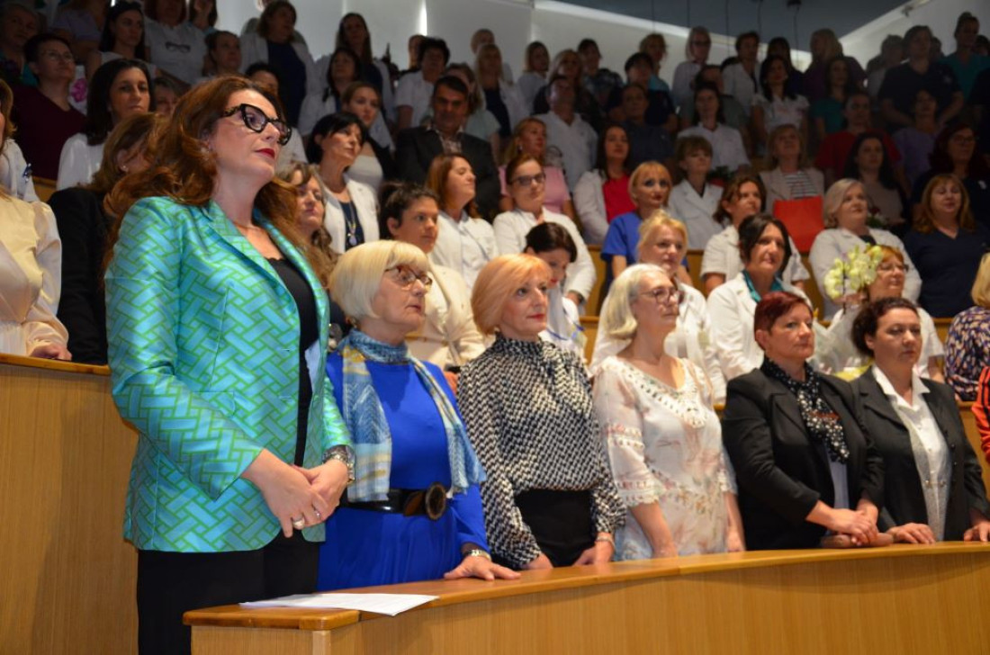 Ovo su najbolje medicinske sestre i babice Kliničkog centra Srbije: Danas im odato priznanje za njihov vredan rad