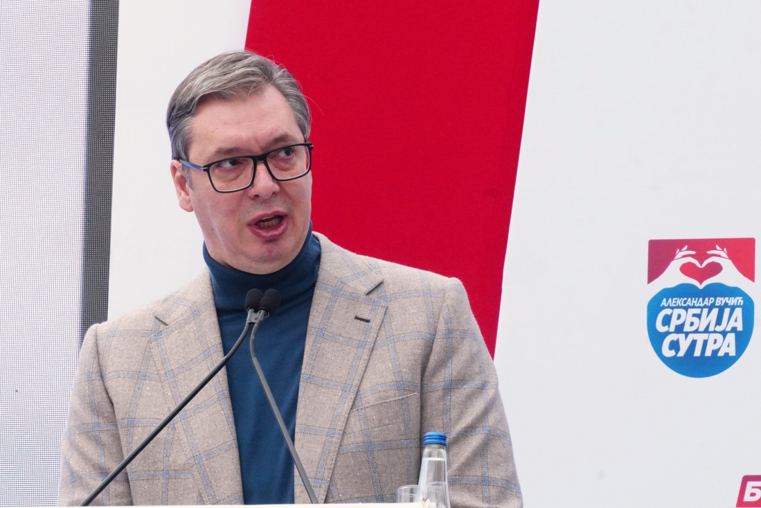 Vučić poručio na mitingu u Lazarevcu: "Našu Srbiju ne damo ni za šta na svetu, borićemo se do poslednjeg trenutka!"