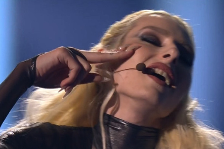 Finale najskandaloznije „Evrovizije" dosad: „Veronika" odjekuje Arenom! (FOTO)