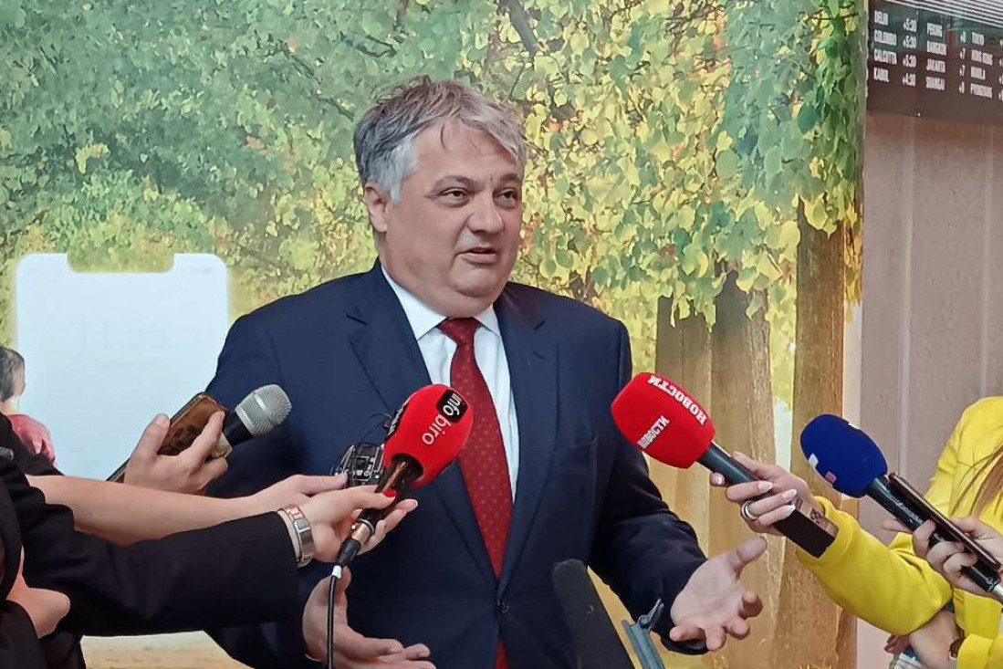 Vladimir Lučić: Telekom posluje impresivno, konkurencija da se pozabavi svojim problemima