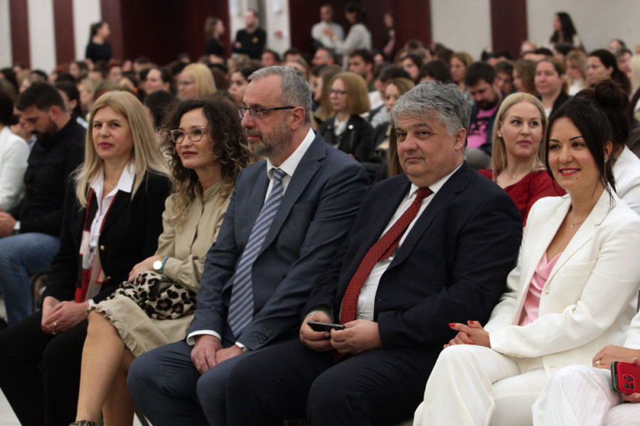 Lučić: Kampanjom podižemo svest najmlađih o pravilnoj upotrebi novih tehnologija