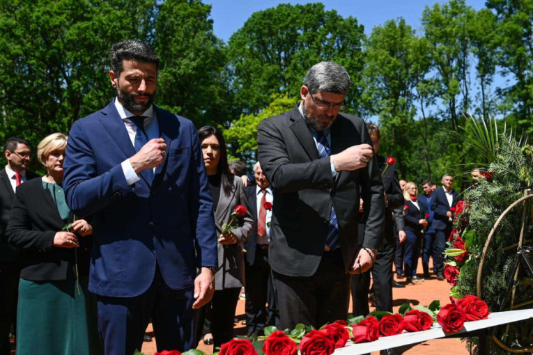 Aleksandar Šapić na obeležavanju Dana sećanja na žrtve genocida nad Srbima, Jevrejima i Romima u NDH (FOTO)